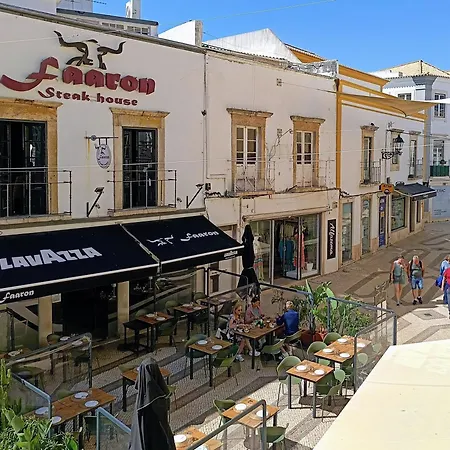 Grey And Green, Modern 2-bedroom Apartment, Ac, Location At Faro's Historic Centre شقة *