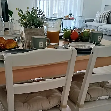 Grey And Green, Modern 2-bedroom Apartment, Ac, Location At Faro's Historic Centre