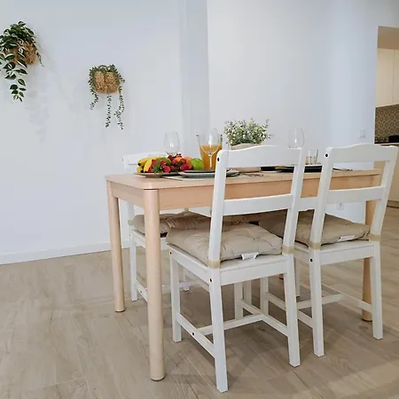 Grey And Green, Modern 2-bedroom Apartment, Ac, Location At Faro's Historic Centre *