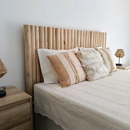 Grey And Green, Modern 2-bedroom Apartment, Ac, Location At Faro's Historic Centre *