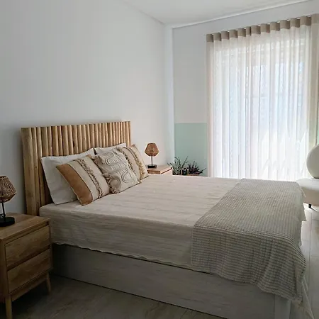 Apartamento Grey And Green, Modern 2-bedroom Apartment, Ac, Location At Faro's Historic Centre Faro