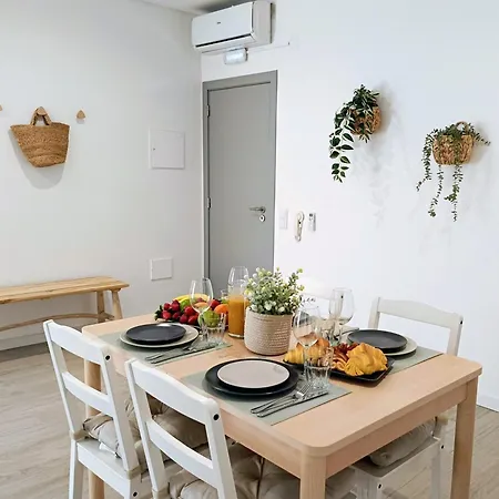 Grey And Green, Modern 2-bedroom Apartment, Ac, Location At Faro's Historic Centre