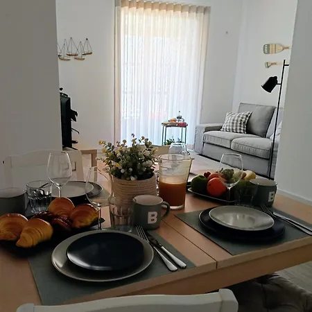 Grey And Green, Modern 2-bedroom Apartment, Ac, Location At Faro's Historic Centre * Faro
