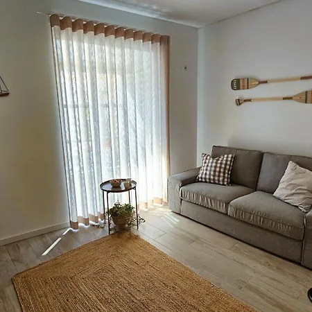 Grey And Green, Modern 2-bedroom Apartment, Ac, Location At Faro's Historic Centre Apartment *