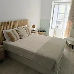 Grey And Green, Modern 2-bedroom Apartment, Ac, Location At Faro's Historic Centre Distrikt Faro