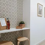 Grey And Green, Modern 2-bedroom Apartment, Ac, Location At Faro's Historic Centre * Distrikt Faro