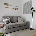 Grey And Green, Modern 2-bedroom Apartment, Ac, Location At Faro's Historic Centre Apartment *