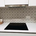 Grey And Green, Modern 2-bedroom Apartment, Ac, Location At Faro's Historic Centre *