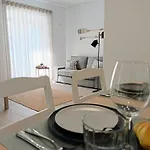 Grey And Green, Modern 2-bedroom Apartment, Ac, Location At Faro's Historic Centre Apartment *