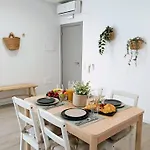 Grey And Green, Modern 2-bedroom Apartment, Ac, Location At Faro's Historic Centre