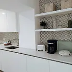 Apartment Grey And Green, Modern 2-bedroom Apartment, Ac, Location At Faro's Historic Centre *