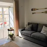 Apartment Grey And Green, Modern 2-bedroom Apartment, Ac, Location At Faro's Historic Centre Distrikt Faro