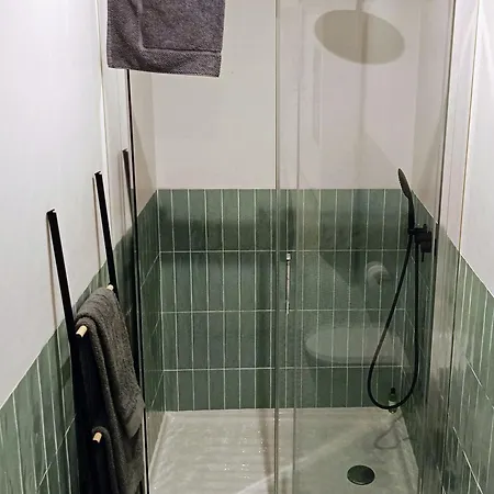 Lejlighed Grey And Green, Modern 2-bedroom Apartment, Ac, Location At Faro's Historic Centre Faro