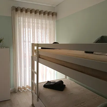 Grey And Green, Modern 2-bedroom Apartment, Ac, Location At Faro's Historic Centre Lejlighed